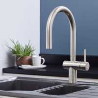 Mayhill Brushed Brass Single Lever Pull Out Kitchen Tap - Tailored