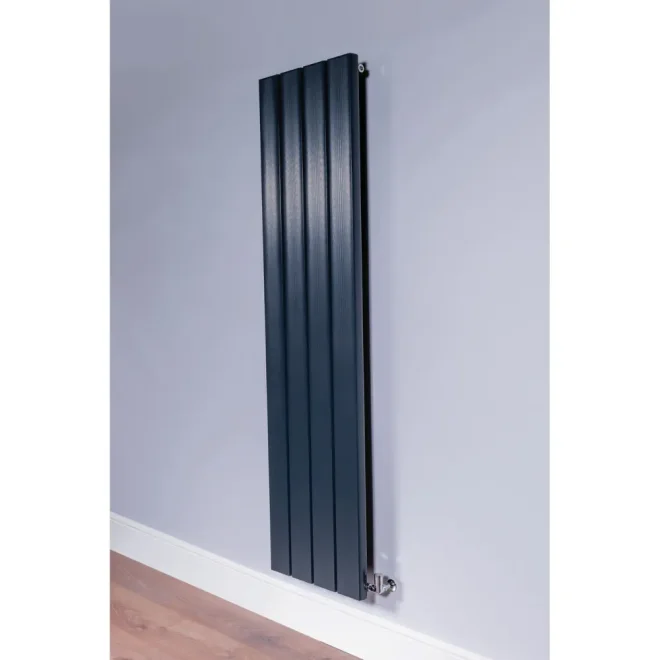 DQ Moto 1800 x 475mm Anthracite Vertical Radiator