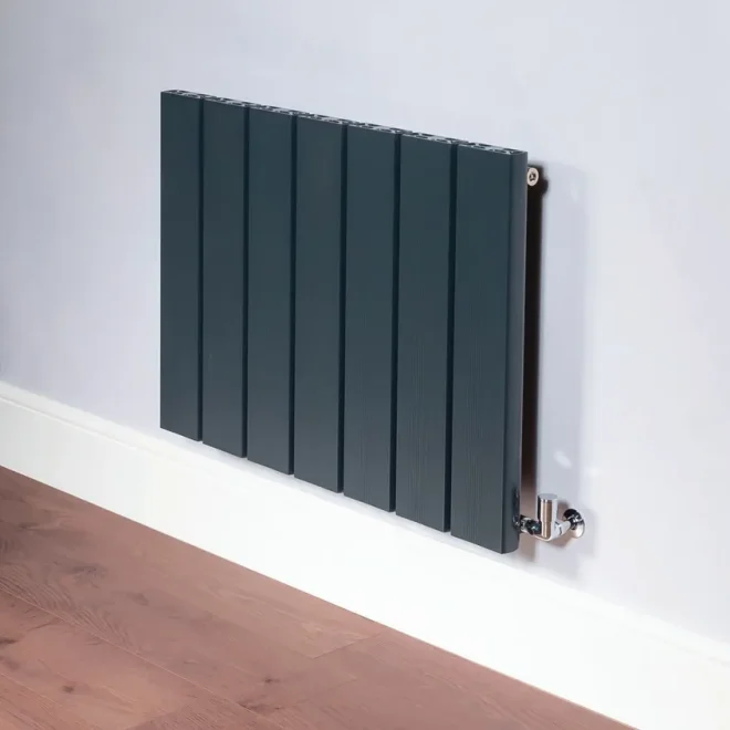 DQ Moto 600 x 955mm Anthracite Horizontal Radiator