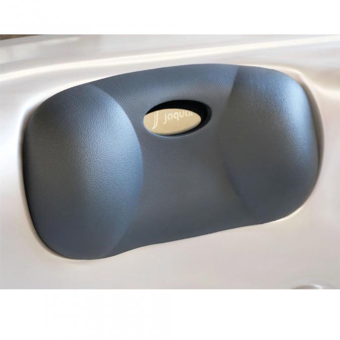 Breva 5 Seater Indoor / Outdoor Hot Tub Spa by Jaquar - Free UK ...
