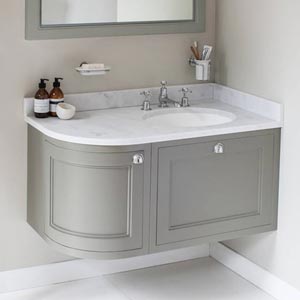 Traditional Bathroom Furniture