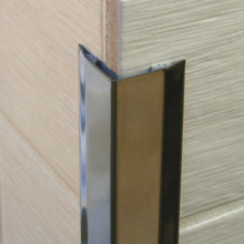 15MM_CORNER_PROTECTOR_STAINLESS_STEEL_LIFESTYLE.jpg