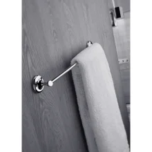 ALB-115145-CH--L01-albany-towel-rail-45cm-chrome-lifestyle_1.webp