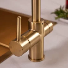 Bio_3-in-1_Brushed-Brass_Lifestyles-(24).webp