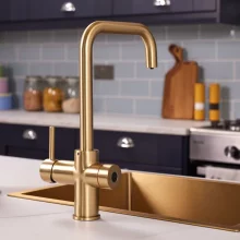 Bio_3-in-1_Brushed-Brass_Lifestyles-(25).webp