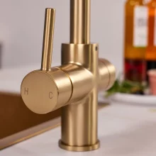 Bio_3-in-1_Brushed-Brass_Lifestyles-(28).webp