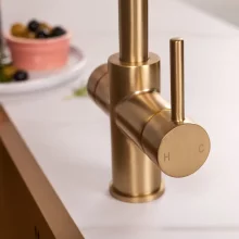 Bio_3-in-1_Brushed-Brass_Lifestyles-(32).webp