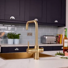 Bio_3-in-1_Brushed-Brass_Lifestyles-(37).webp