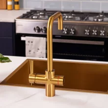 Bio_3-in-1_Brushed-Gold_Lifestyle-(15).webp