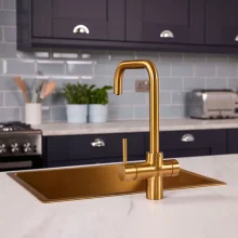 Bio_3-in-1_Brushed-Gold_Lifestyle-(25).webp