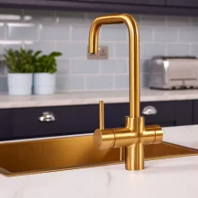 Bio_3-in-1_Brushed-Gold_Lifestyle-(7).webp
