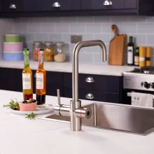 Bio_3-in-1_Brushed-Steel_Lifestyles-(32).webp