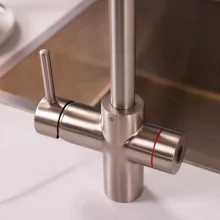 Bio_3-in-1_Brushed-Steel_Lifestyles-(35).webp