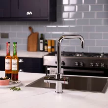 Bio_3-in-1_Chrome_Lifestyle-(21).webp