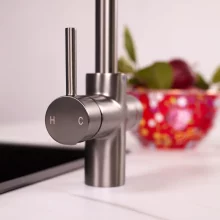 Bio_3-in-1_Gun-Metal_Lifestyle-(14).webp