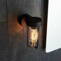 Mandarin_Wall_Light_Black_Lifestyle2.jpg