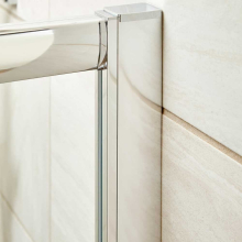Nuie_Pacific_Pivot_Shower_Door_Close_-_Lifestyle.jpg