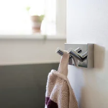 Smedbo-House-Chrome-Double-Towel-Hook-Lifestyle.webp