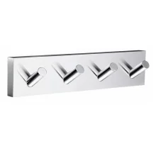 Smedbo-House-Chrome-Quadruple-Towel-Hook-Lifestyle.webp