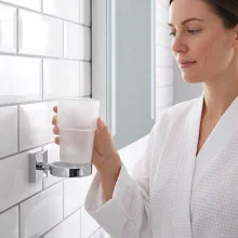 Smedbo-House-Frosted-Glass-Tumbler-Chrome-Holder-Lifestyle.webp