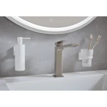 Smedbo-House-Frosted-Tumbler-Matt-White-Lifestyle.webp