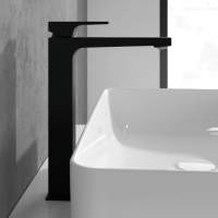 VB-ARCHITECTURA-TALL-SINGLE-LEVER-BASIN-MIXER-BLACK-3.jpg