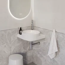 davoli-gloss-white-450-lifestyle.webp