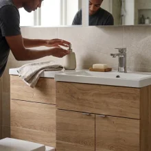 hudson-reed-fusion-bleached-oak-1100-rh-combination-unit-basin-lifestyle.webp