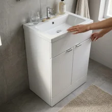hudson-reed-fusion-gloss-white-500-floor-standing-2-door-vanity-unit-with-basin-lifestyle.webp