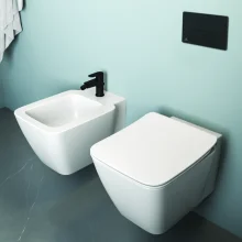 ideal-standard-oleas-m1-black-flush-plate-lifestyle.webp