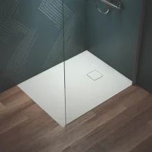 ideal-standard-ultra-flat-evo-1000-x-800mm-silk-white-rectangle-shower-tray-lifestyle.webp