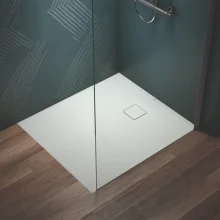 ideal-standard-ultra-flat-evo-1000-x-900mm-silk-white-rectangle-shower-tray-lifestyle.webp