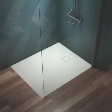 ideal-standard-ultra-flat-evo-1200-x-1000mm-silk-white-rectangle-shower-tray-lifestyle.webp