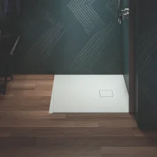 ideal-standard-ultra-flat-evo-800mm-silk-white-square-shower-tray-lifestyle-2.webp