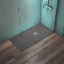 ideal-standard-ultra-flat-s-1400-x-700mm-concrete-grey-rectangle-shower-tray-lifestyle-2.webp