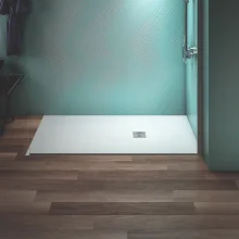 ideal-standard-ultra-flat-s-1600-x-800mm-pure-white-rectangle-shower-tray-lifestyle-3.webp