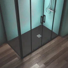 ideal-standard-ultra-flat-s-1600-x-900mm-jet-black-rectangle-shower-tray-lifestyle-2.webp