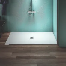 ideal-standard-ultra-flat-s-1700-x-900mm-pure-white-rectangle-shower-tray-lifestyle-3.webp
