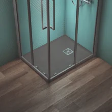 ideal-standard-ultra-flat-s-900-x-700mm-concrete-grey-rectangle-shower-tray-lifestyle-3.webp