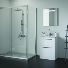 ideal-standard-ultra-flat-s-ilife-1400-x-800mm-pure-white-rectangle-shower-tray-end-waste-lifestyle-2.webp
