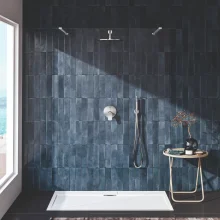 ideal-standard-ultra-flat-s-ilife-1400-x-800mm-pure-white-rectangle-shower-tray-lifestyle-2.webp