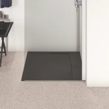 ideal-standard-ultra-flat-s-ilife-800-x-800mm-jet-black-square-shower-tray-lifestyle-3.webp
