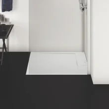 ideal-standard-ultra-flat-s-ilife-900-x-700mm-pure-white-rectangle-shower-tray-lifestyle-3.webp
