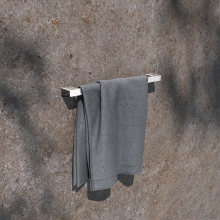 keuco-aveno-600mm-chrome-towel-rail-lifestyle.jpg