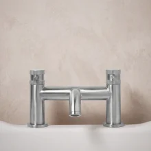 lancia-score-brushed-nickel-bath-filler-tap-lifestyle.webp