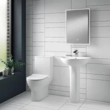 nuie-freya-close-coupled-toilet-seat-lifestyle-2.webp
