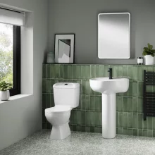 nuie-melbourne-close-coupled-toilet-seat-lifestyle.webp