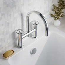 nuie-revolution-chrome-bath-filler-lifestyle-2.webp