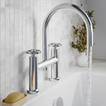 nuie-revolution-chrome-bath-filler-tech.webp