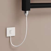 reina-diva-black-standard-heating-element-lifestyle.jpg